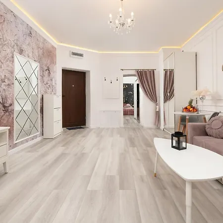 Elegant In The Centre Of By Renters * Lodz